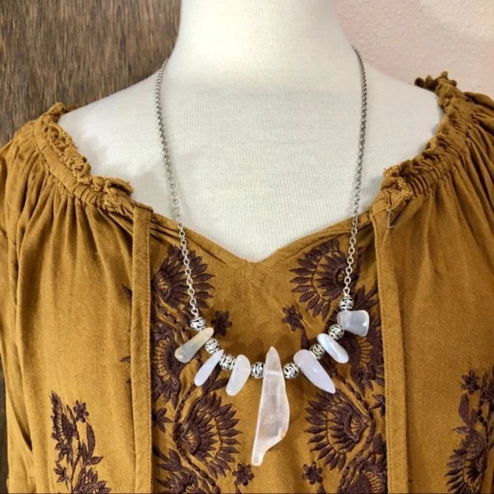Spiked Chalcadony & Beaded Necklace